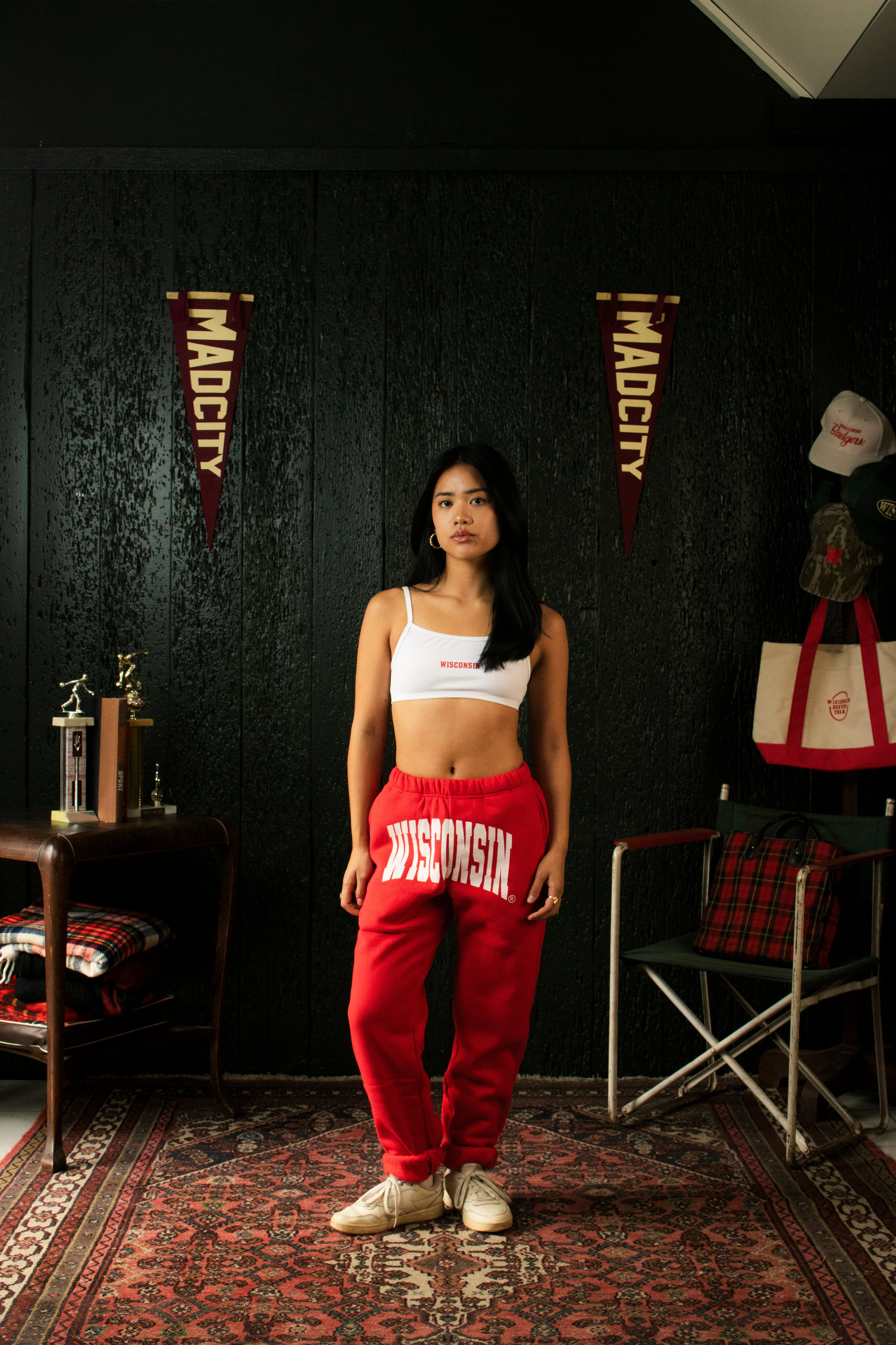 Arc logo sweatpants RED - New – Wisconsin Design Team